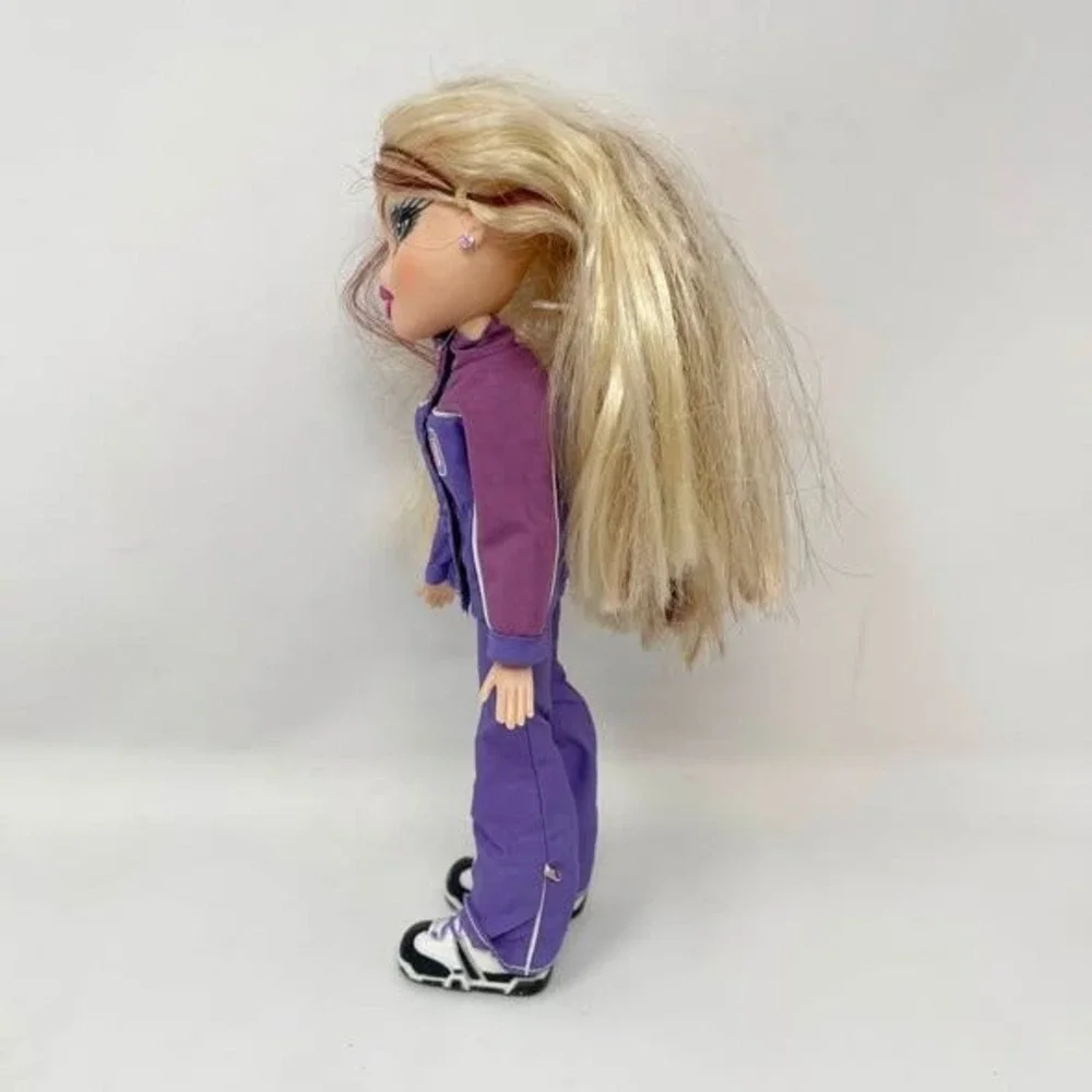 Bratz Lilee Play Sportz Snowboarding Doll 2001 Purple Outfit MGA Y2K